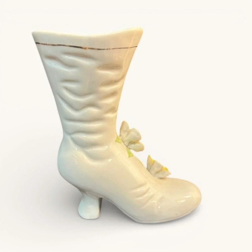 Vintage Ceramic High Heel Boot Vase – Porcelain‎ Floral Accent Décor